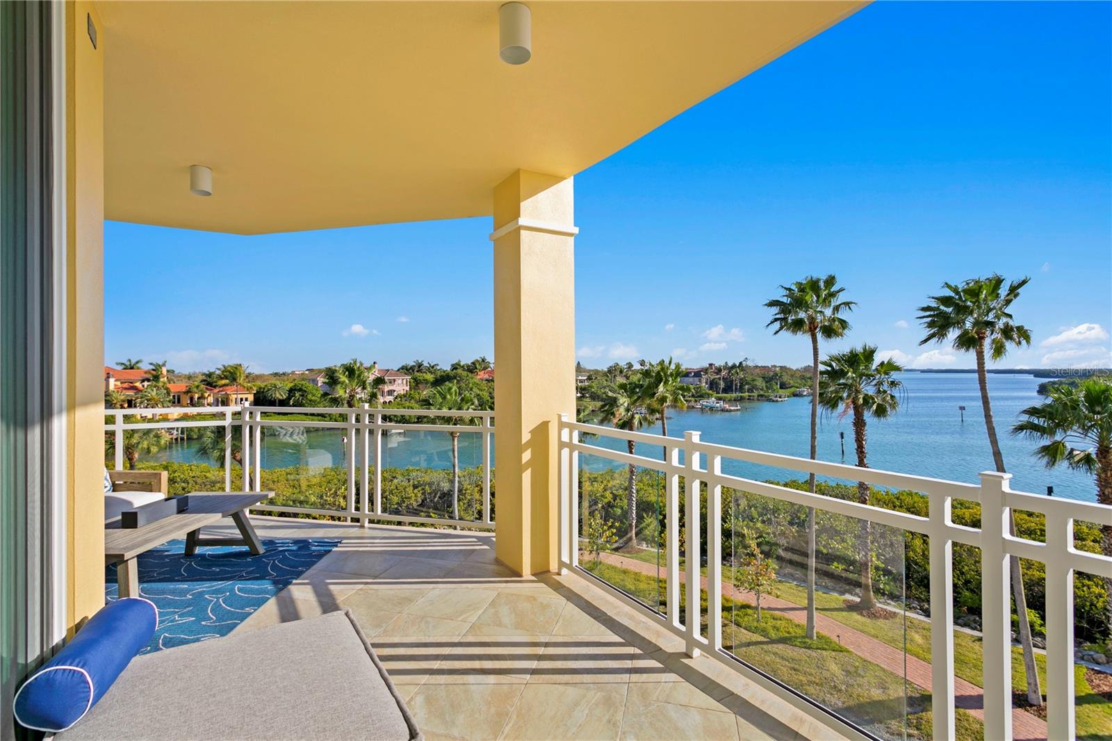 755 COLLANY RD #401, TIERRA VERDE, FL, 33715