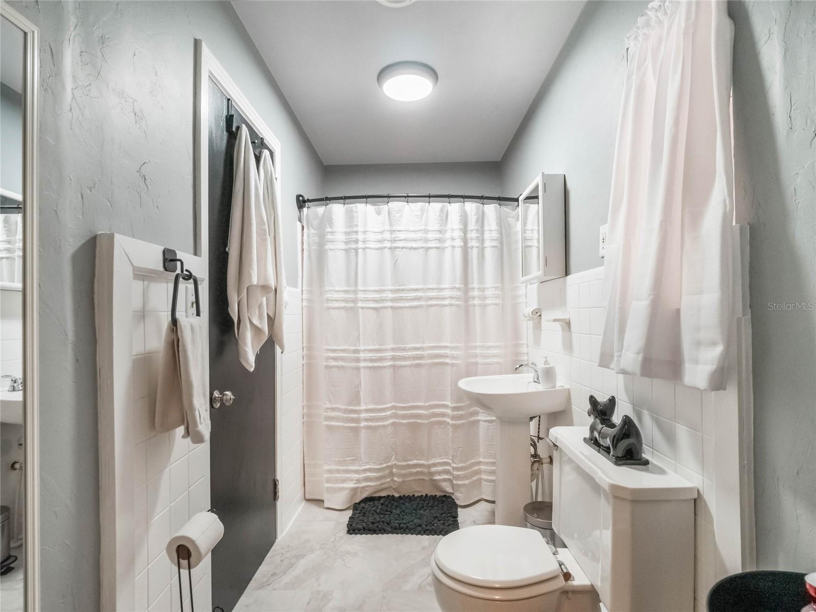 392 W MINNEHAHA AVE, CLERMONT, FL, 34711