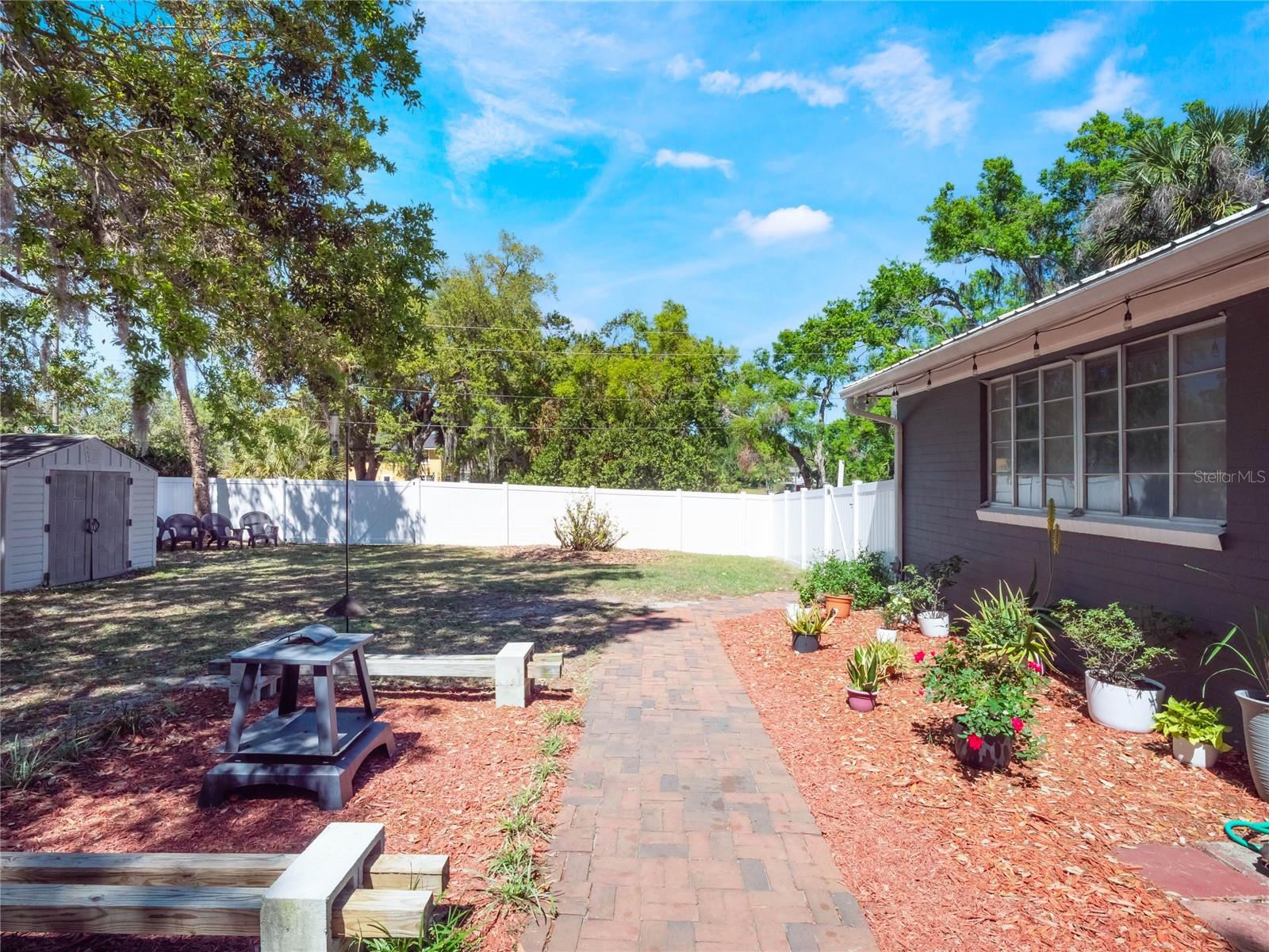 392 W MINNEHAHA AVE, CLERMONT, FL, 34711
