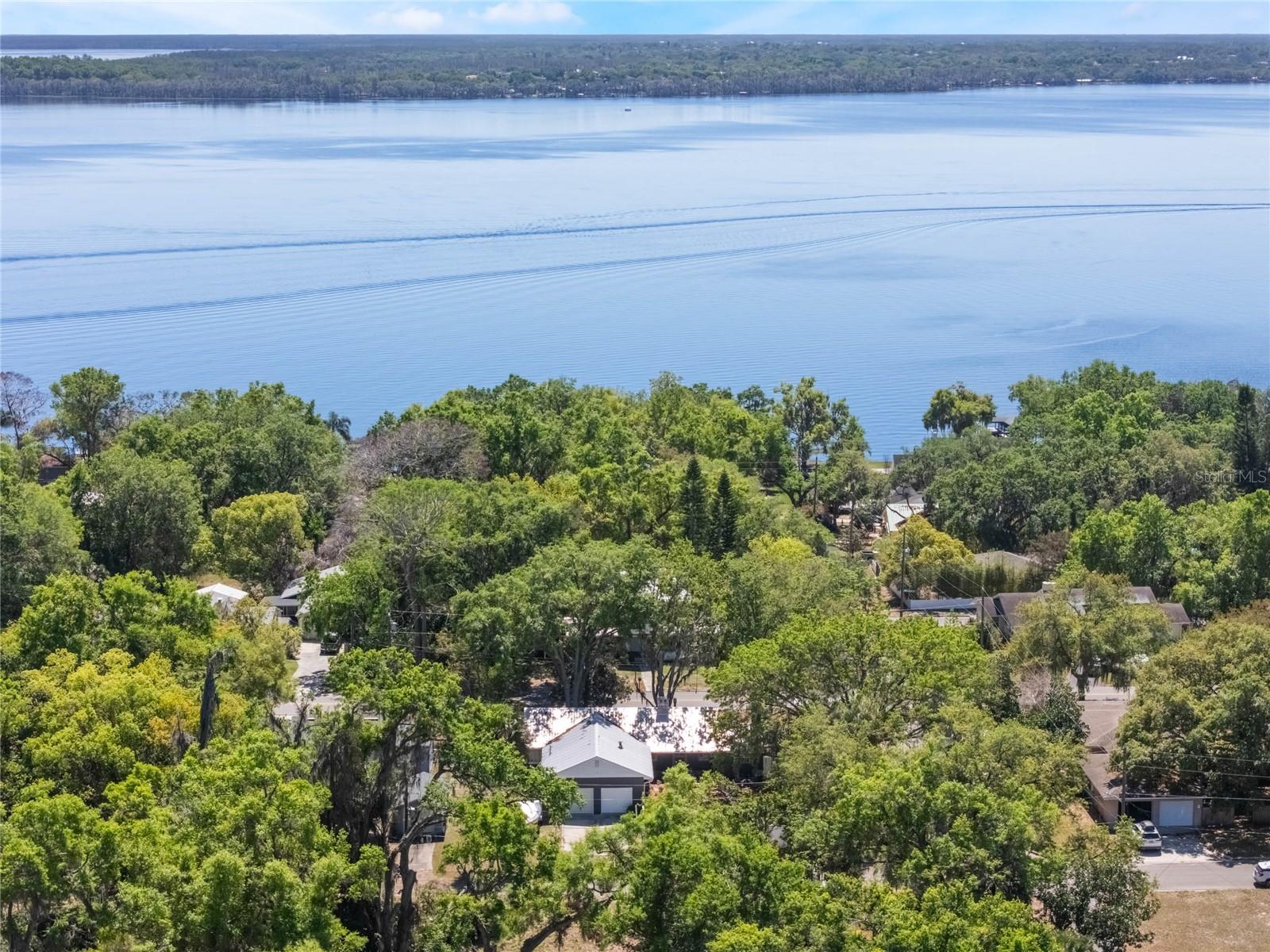 392 W MINNEHAHA AVE, CLERMONT, FL, 34711