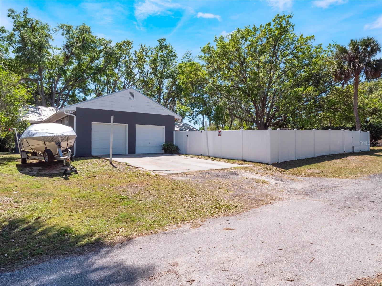 392 W MINNEHAHA AVE, CLERMONT, FL, 34711