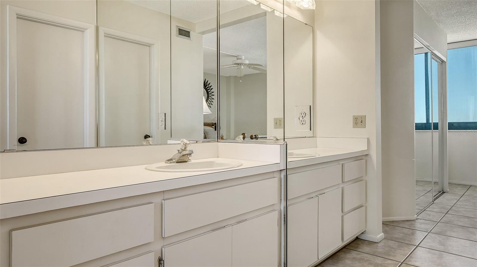 2045 GULF OF MEXICO DR #M1-310, LONGBOAT KEY, FL, 34228