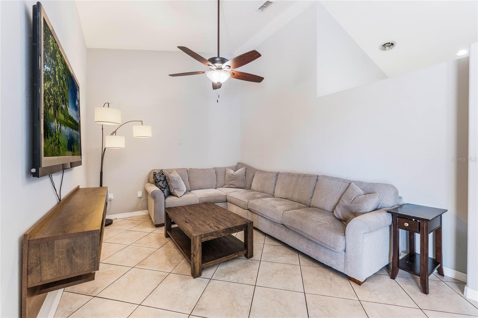 2361 BAKER AVE, ORLANDO, FL, 32833