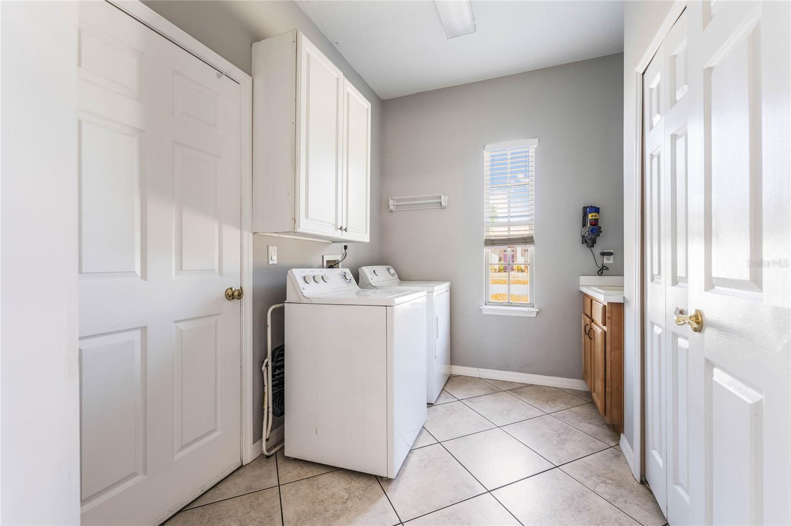 2361 BAKER AVE, ORLANDO, FL, 32833