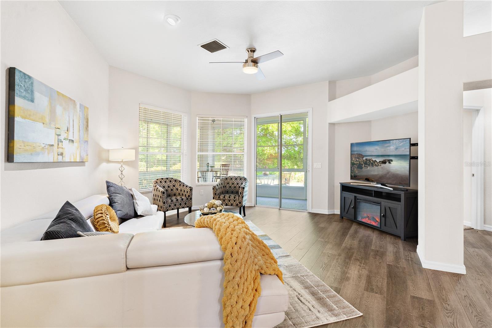 6152 TOPSAIL RD, LADY LAKE, FL, 32159