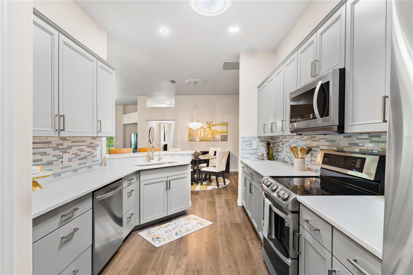 6152 TOPSAIL RD, LADY LAKE, FL, 32159