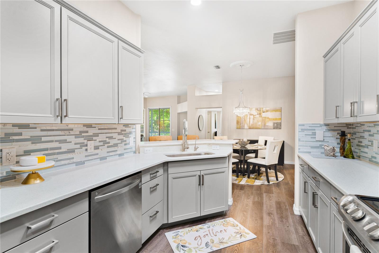 6152 TOPSAIL RD, LADY LAKE, FL, 32159