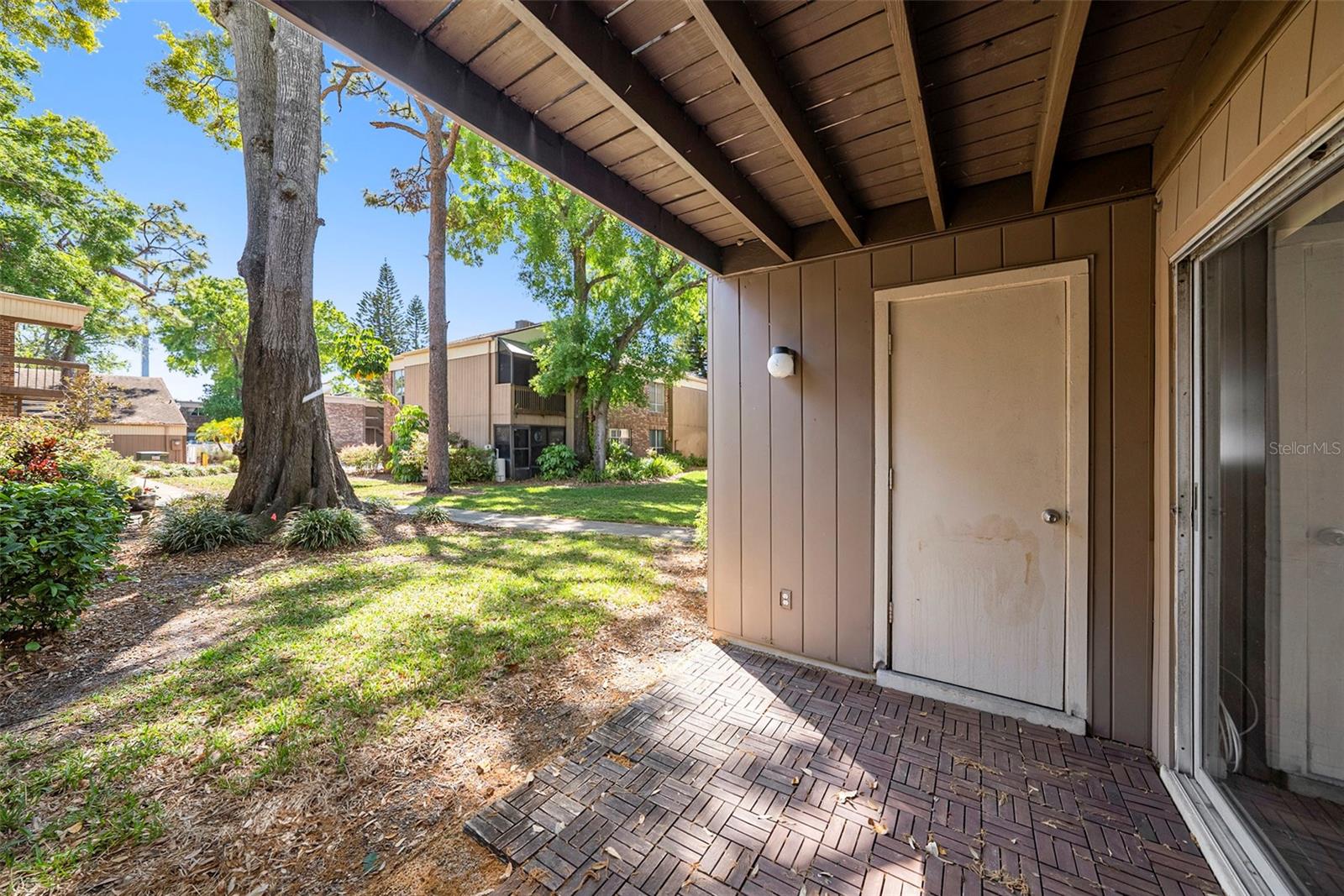 10453 CARROLLBROOK CIR #122, TAMPA, FL, 33618