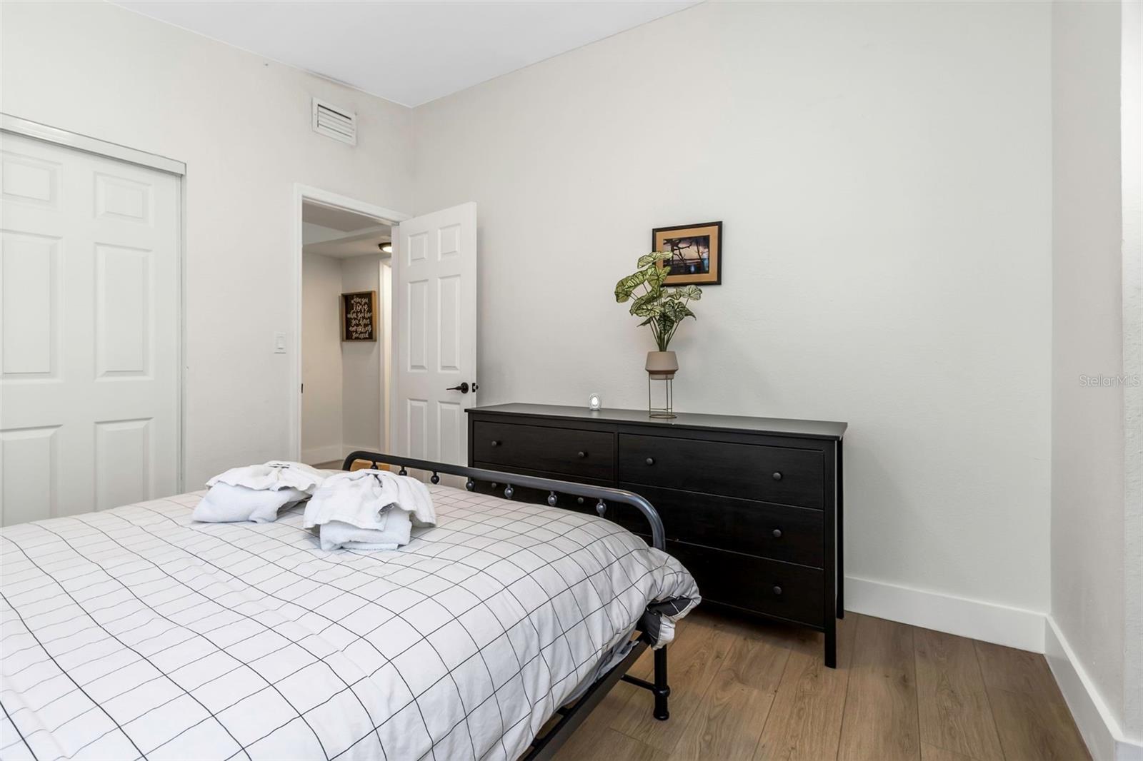 1076 PHILIPPE PKWY, SAFETY HARBOR, FL, 34695