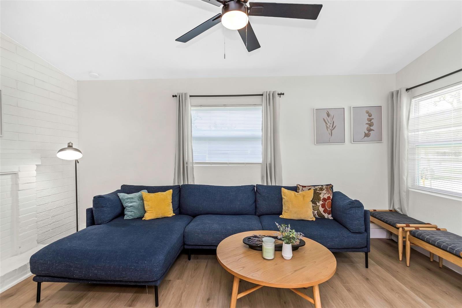 1076 PHILIPPE PKWY, SAFETY HARBOR, FL, 34695