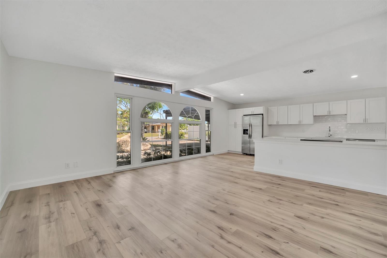 4720 50TH AVE N, ST PETERSBURG, FL, 33714