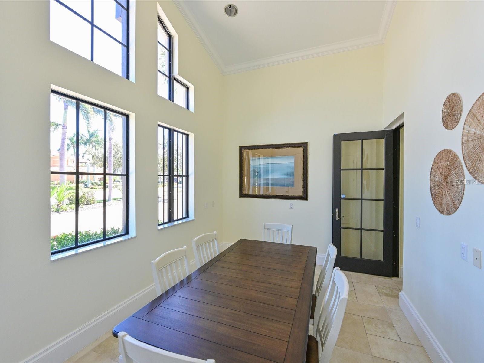 6211 LEGENDS BLVD, BRADENTON, FL, 34210