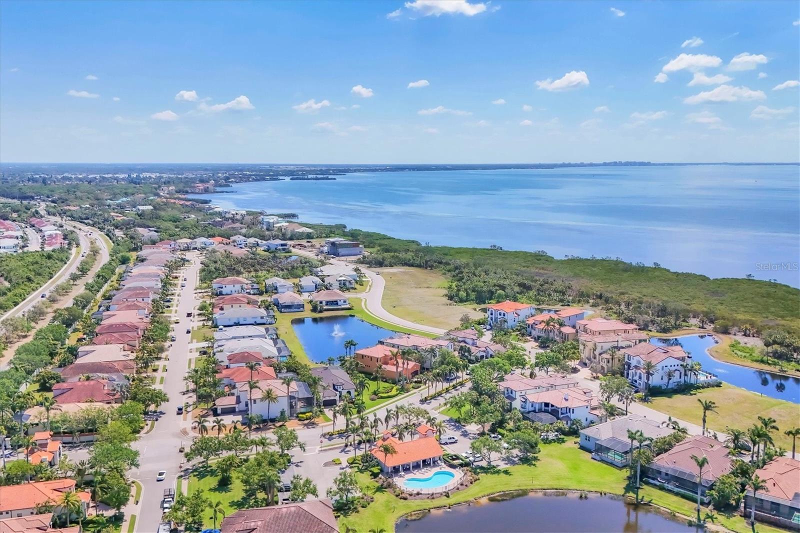 6211 LEGENDS BLVD, BRADENTON, FL, 34210