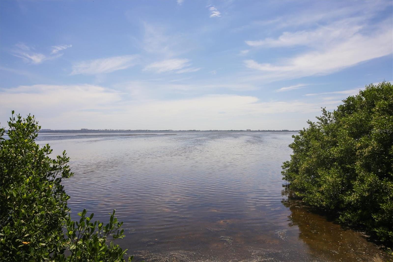 6211 LEGENDS BLVD, BRADENTON, FL, 34210