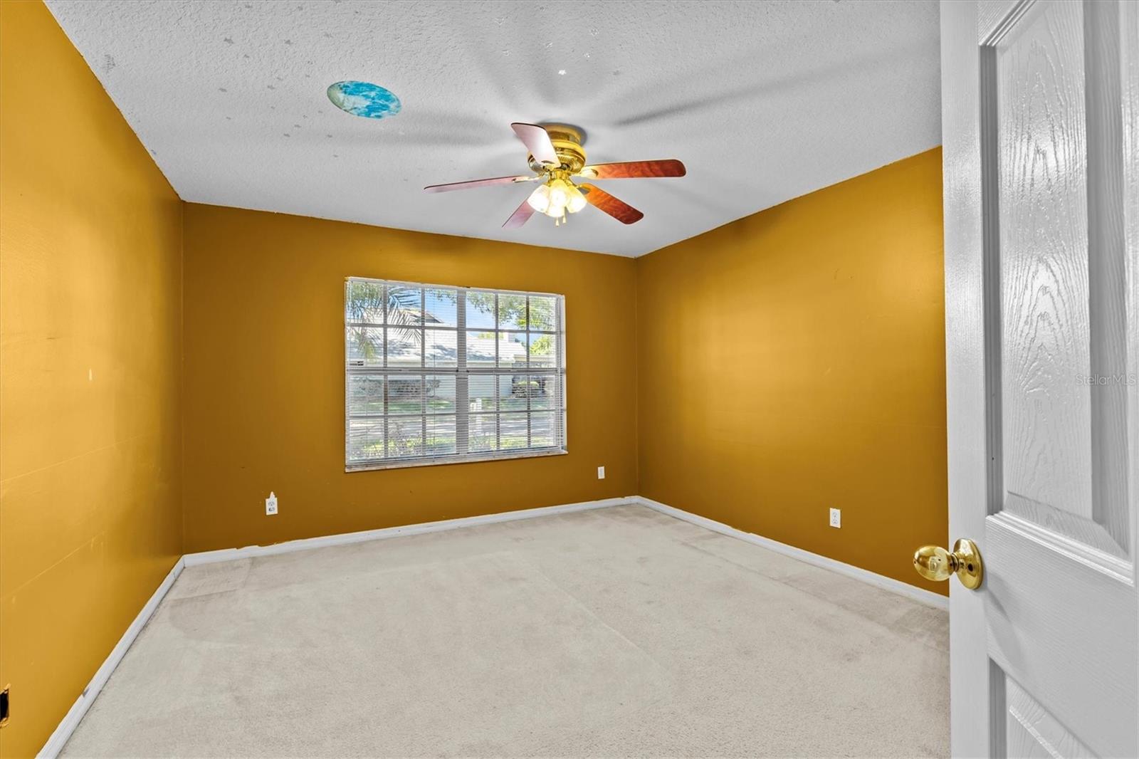 8746 TANTALLON CIR, TAMPA, FL, 33647