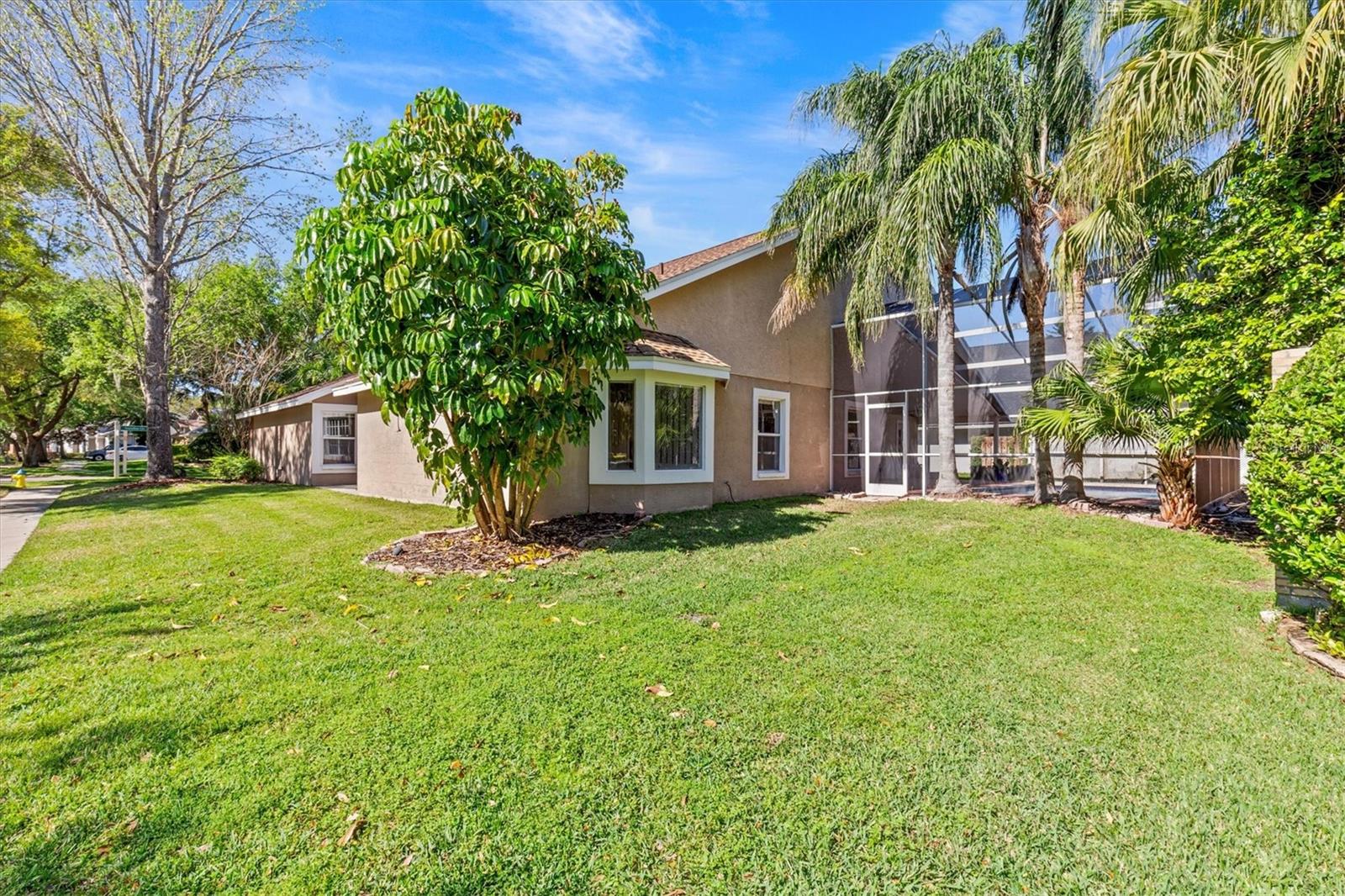 8746 TANTALLON CIR, TAMPA, FL, 33647