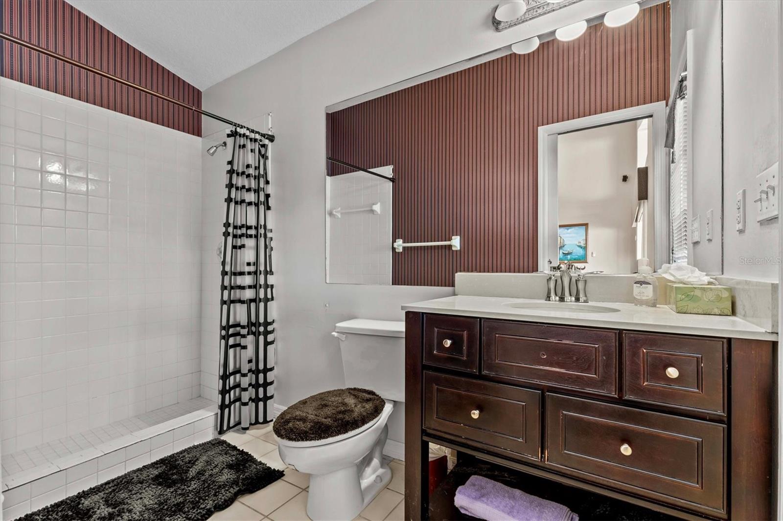 8746 TANTALLON CIR, TAMPA, FL, 33647