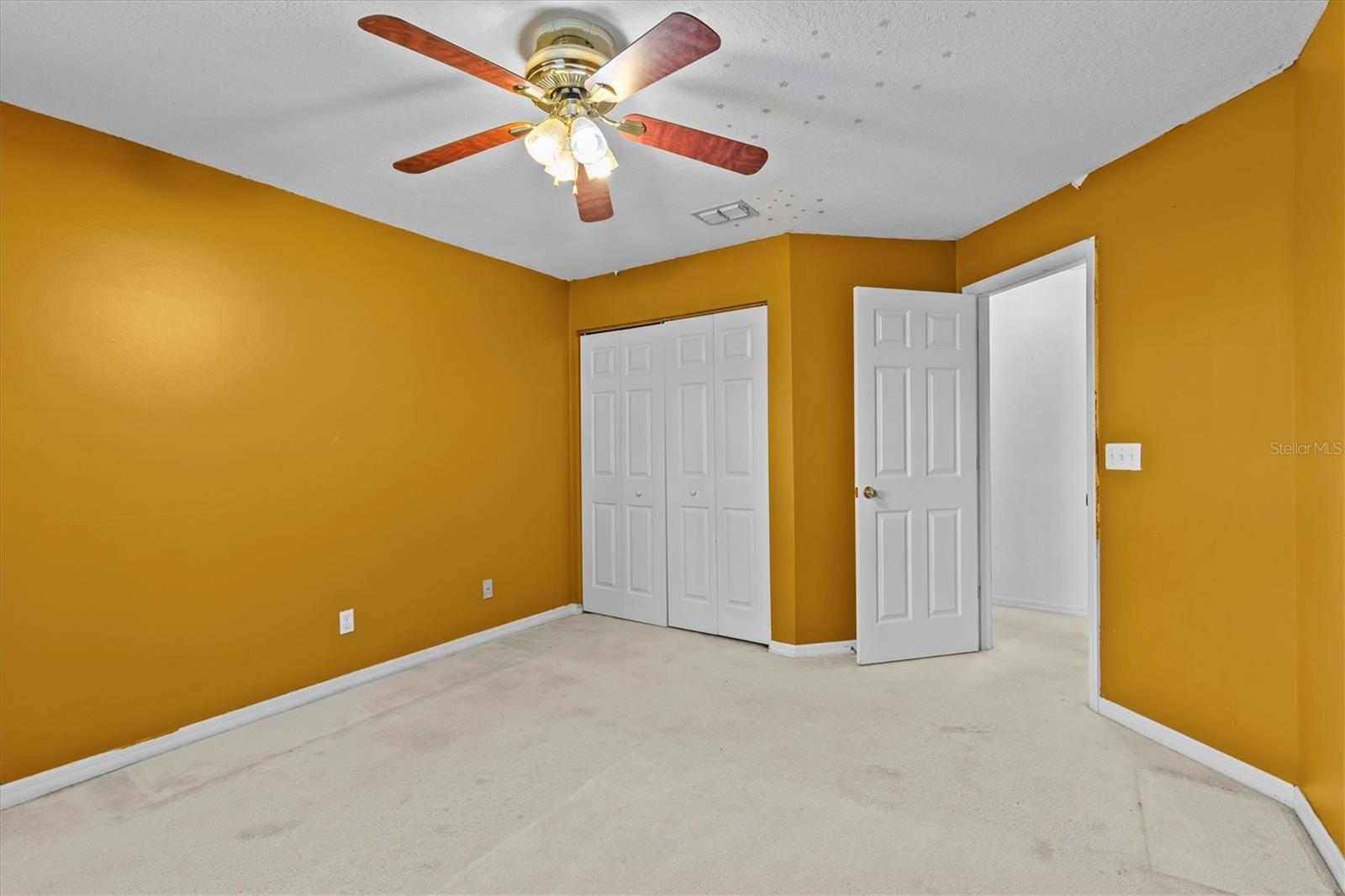 8746 TANTALLON CIR, TAMPA, FL, 33647