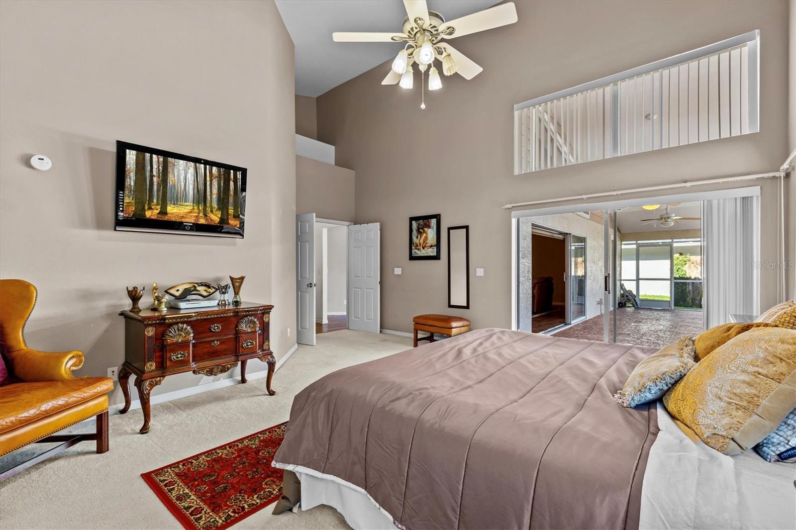 8746 TANTALLON CIR, TAMPA, FL, 33647