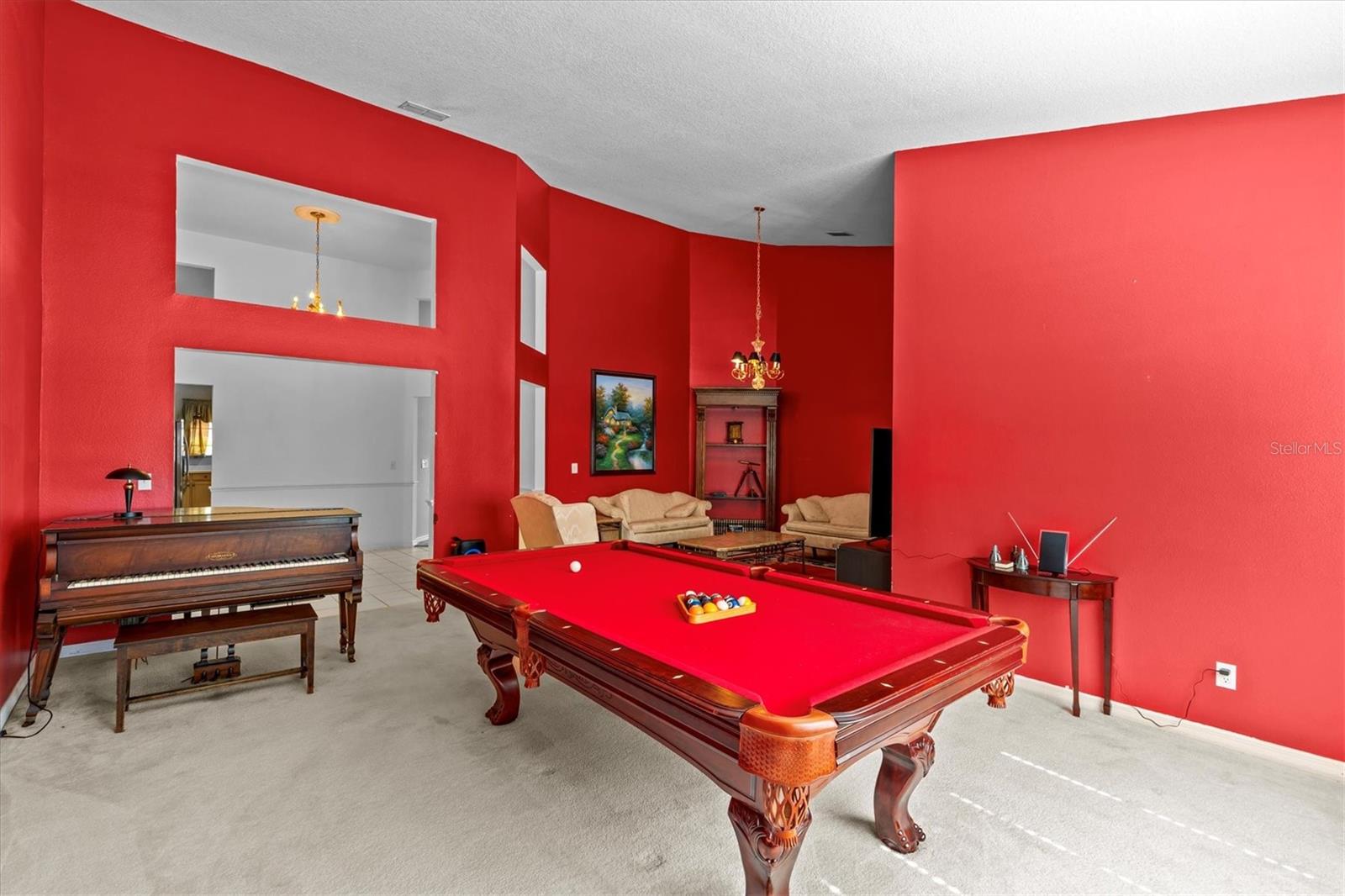 8746 TANTALLON CIR, TAMPA, FL, 33647