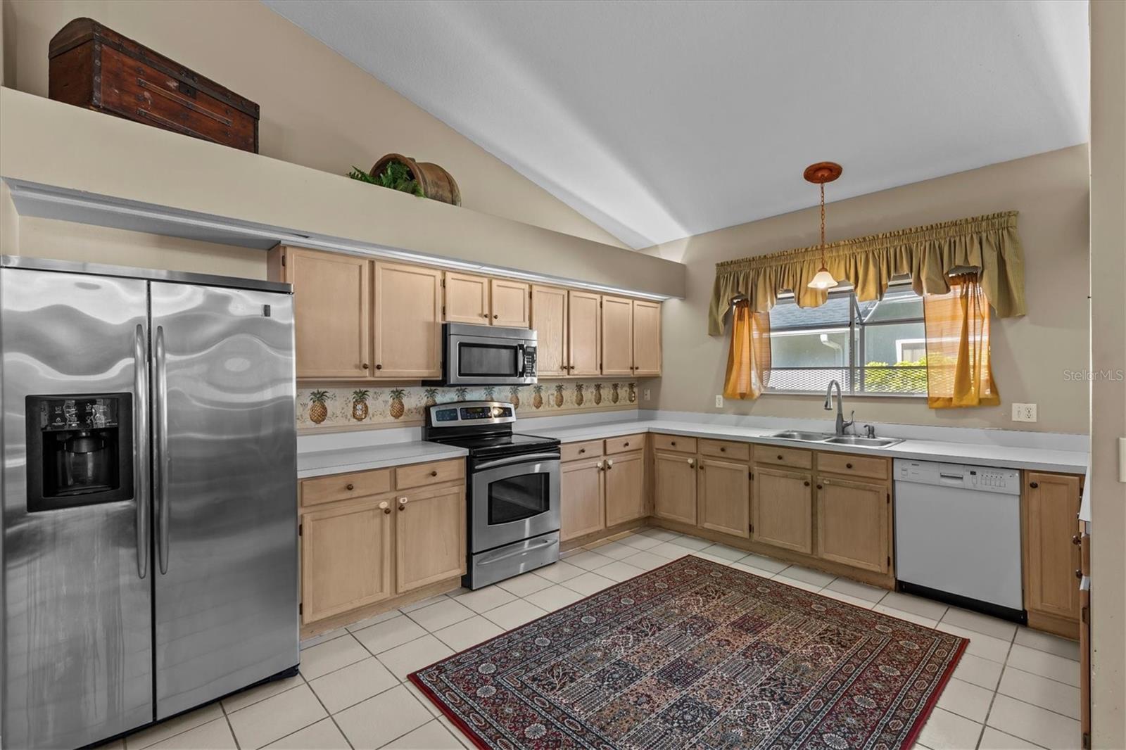 8746 TANTALLON CIR, TAMPA, FL, 33647