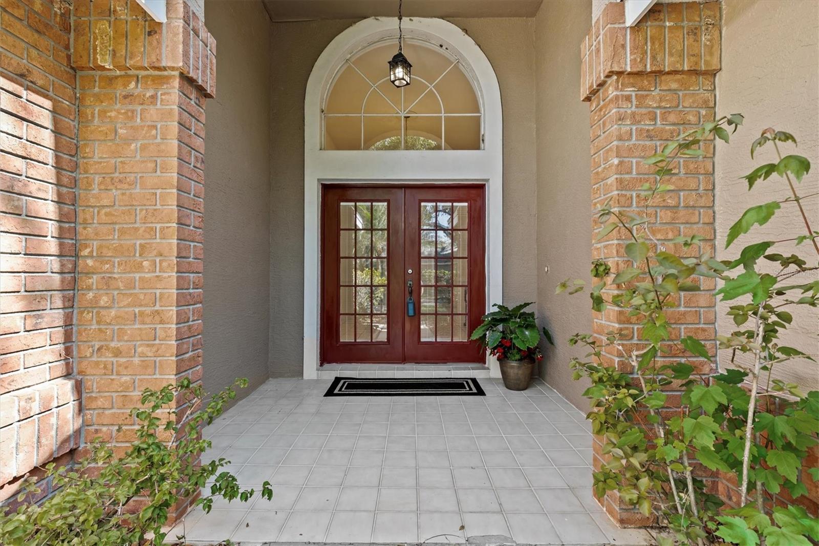 8746 TANTALLON CIR, TAMPA, FL, 33647