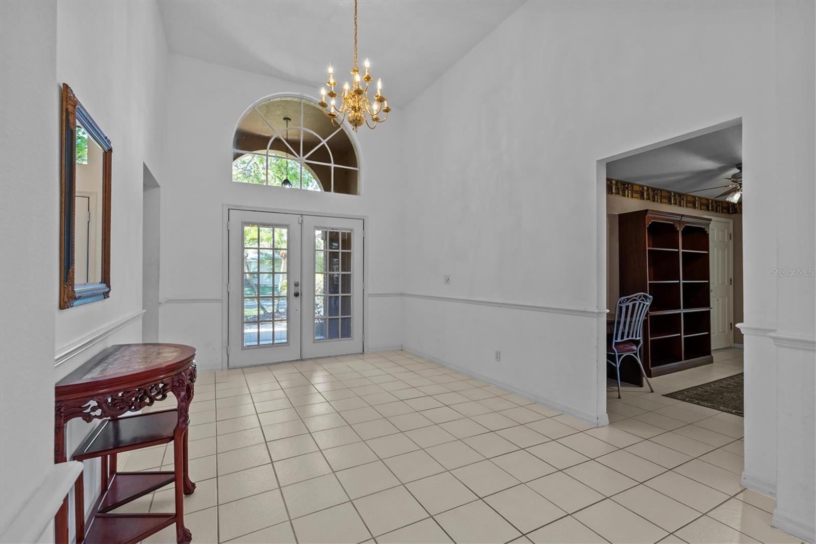 8746 TANTALLON CIR, TAMPA, FL, 33647