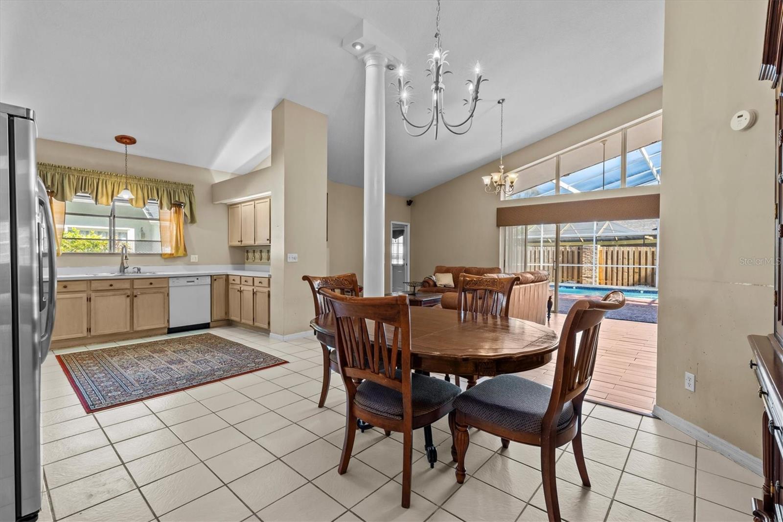 8746 TANTALLON CIR, TAMPA, FL, 33647