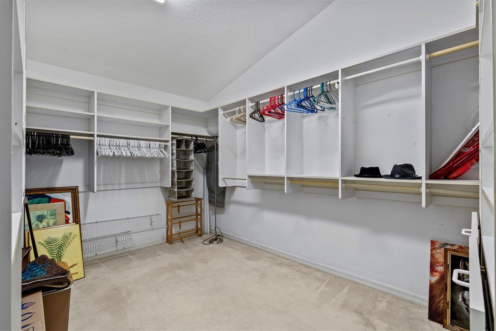 8746 TANTALLON CIR, TAMPA, FL, 33647