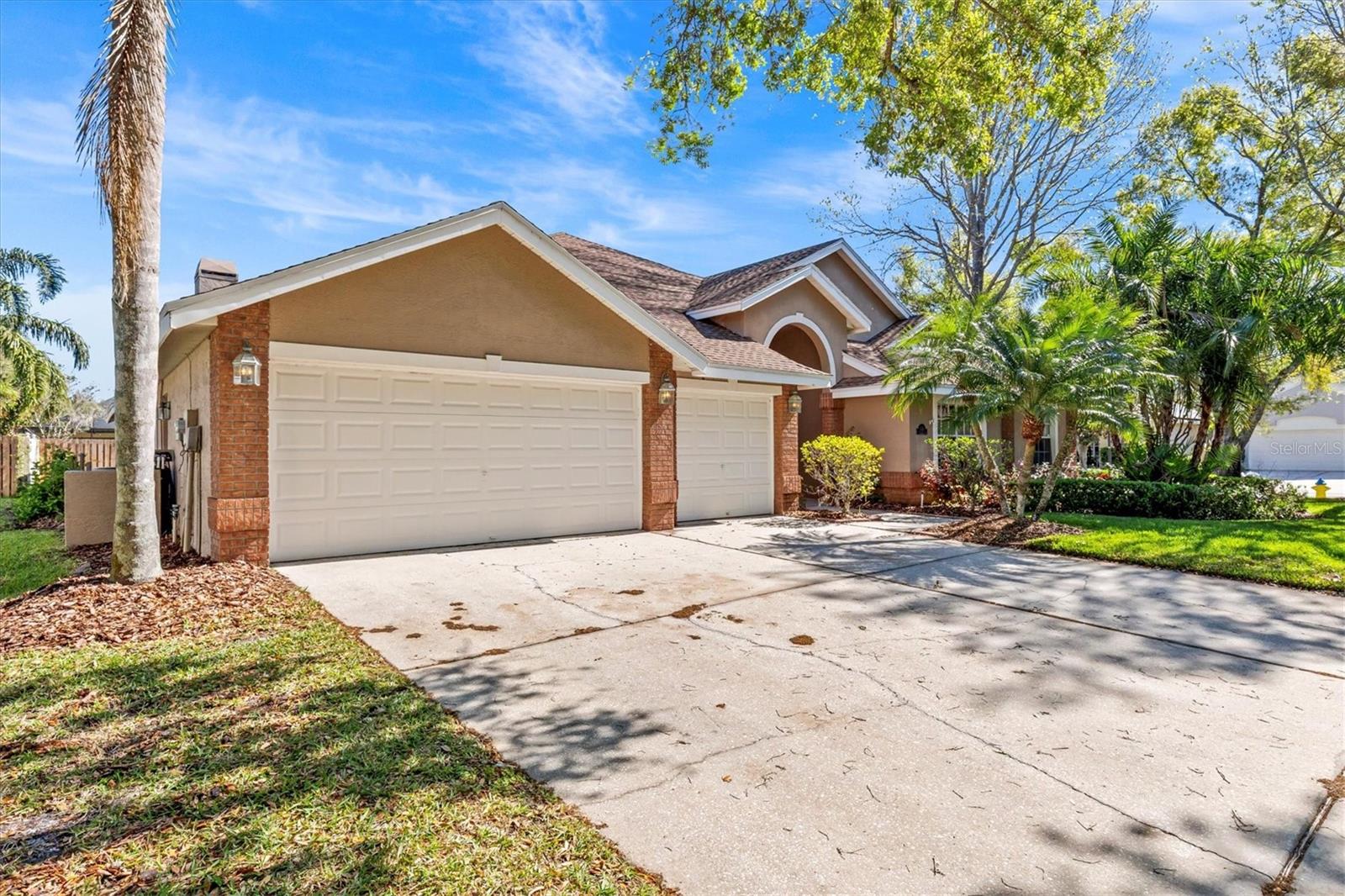 8746 TANTALLON CIR, TAMPA, FL, 33647