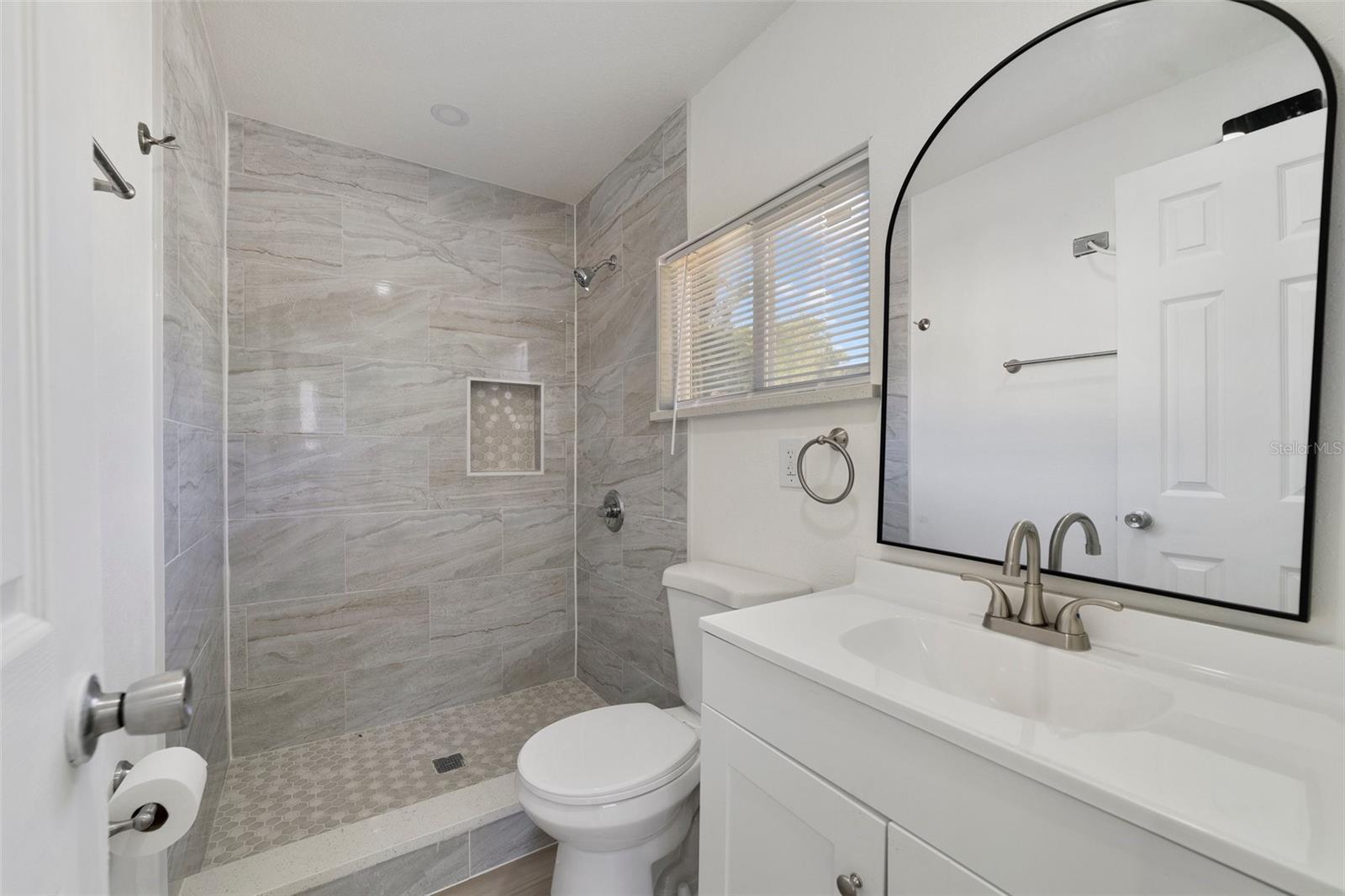 831 WOLF TRL, CASSELBERRY, FL, 32707