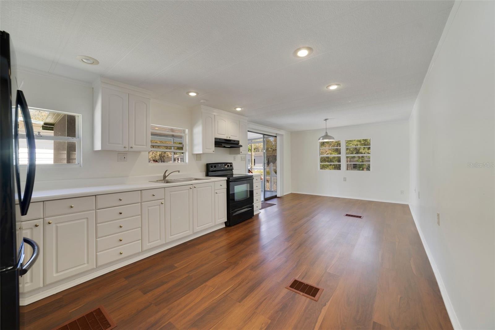 831 WOLF TRL, CASSELBERRY, FL, 32707