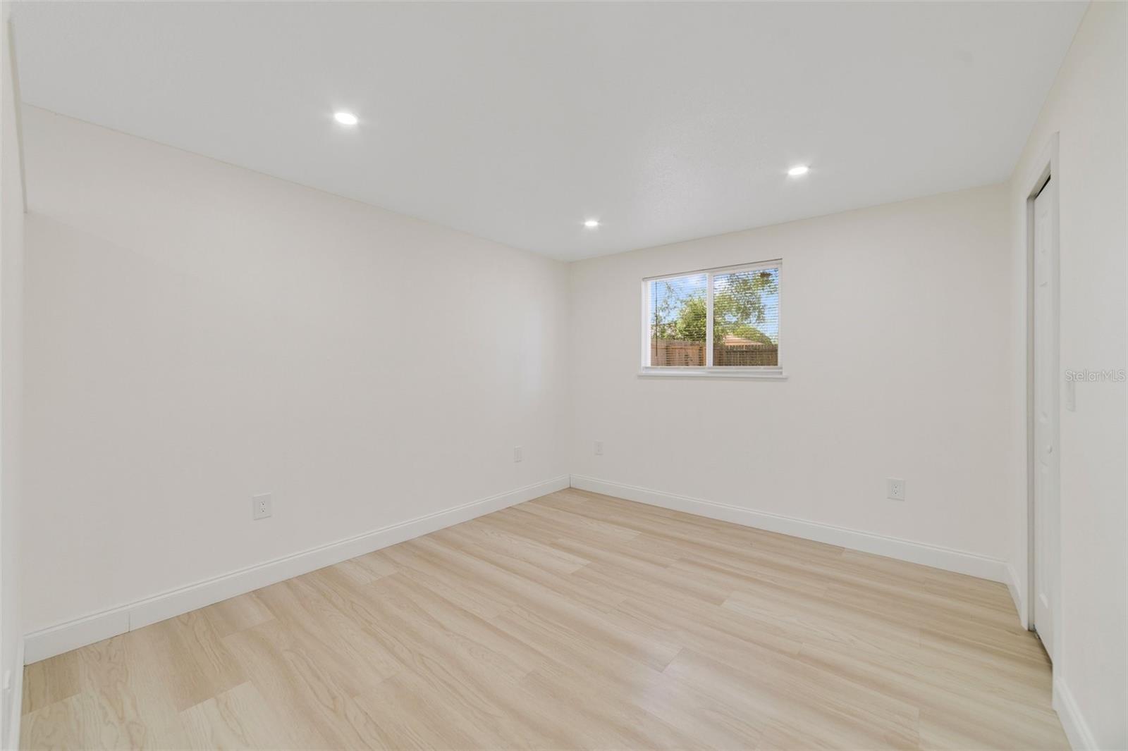 831 WOLF TRL, CASSELBERRY, FL, 32707