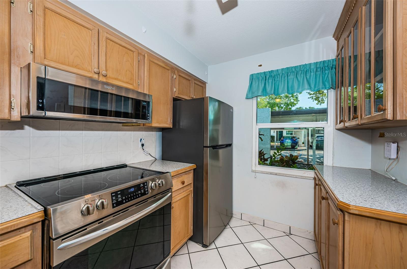 9214 MISSION OAKS BLVD, SEMINOLE, FL, 33776