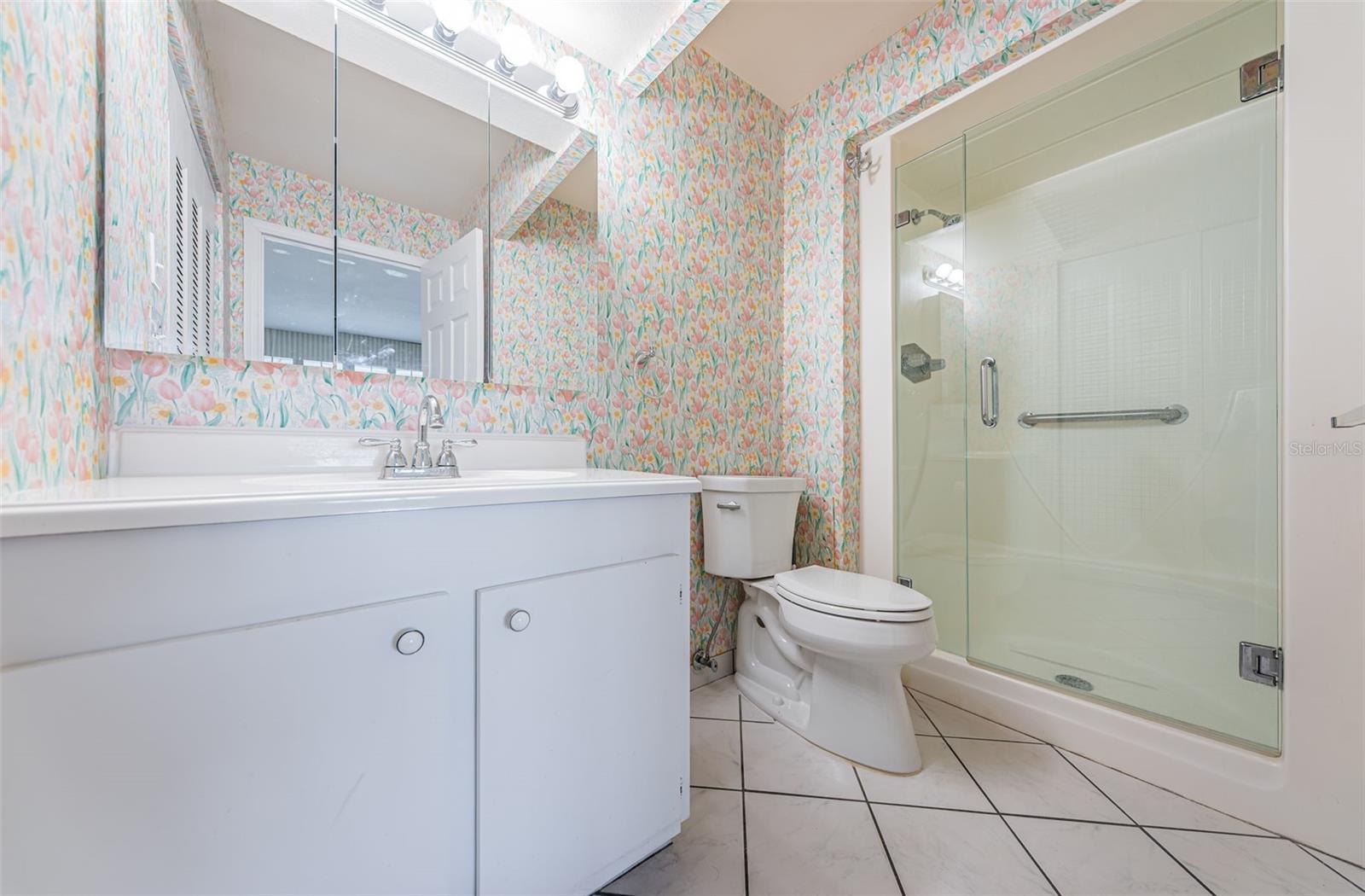 9214 MISSION OAKS BLVD, SEMINOLE, FL, 33776