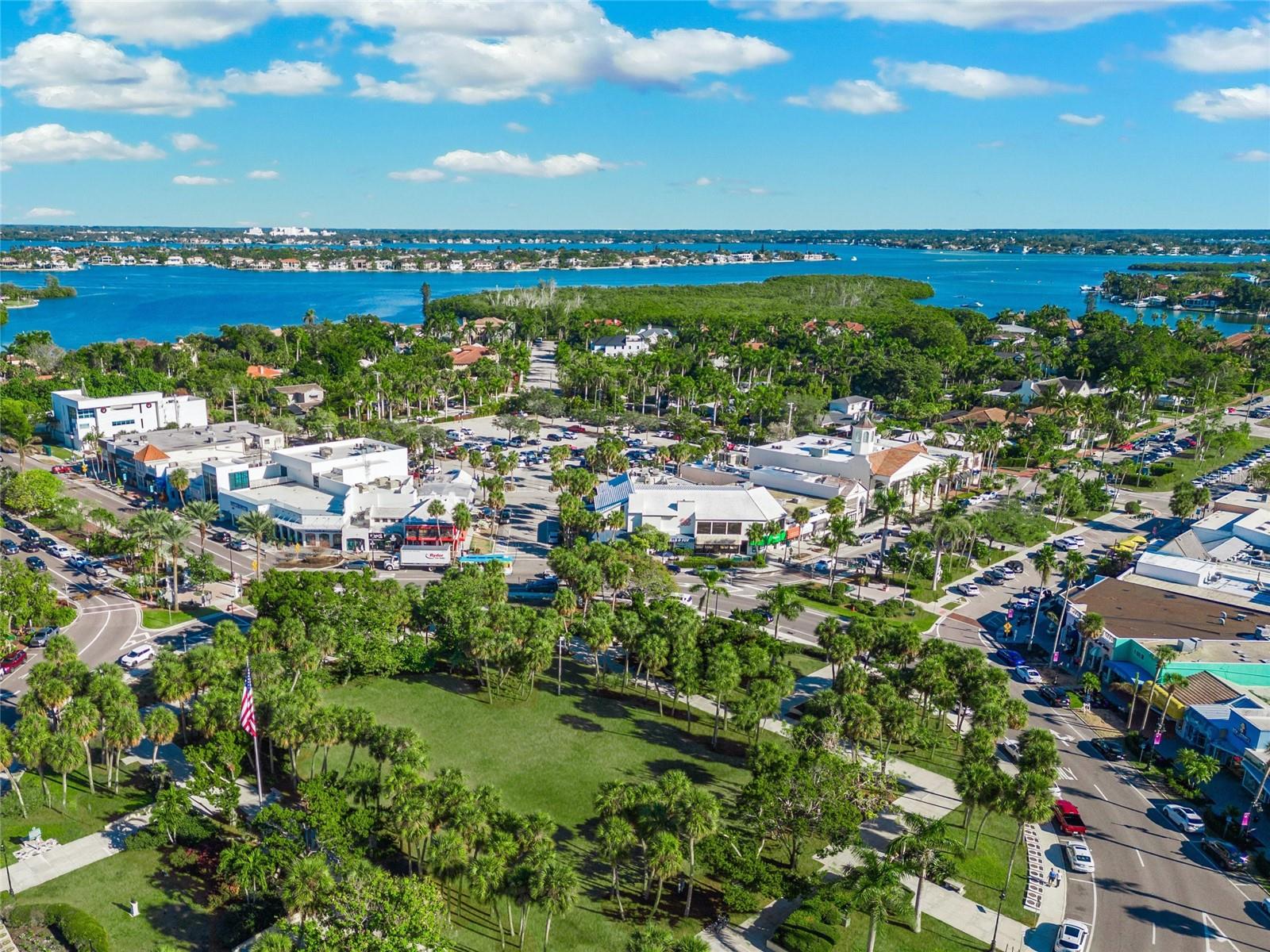 1212 BENJAMIN FRANKLIN DR #102, SARASOTA, FL, 34236