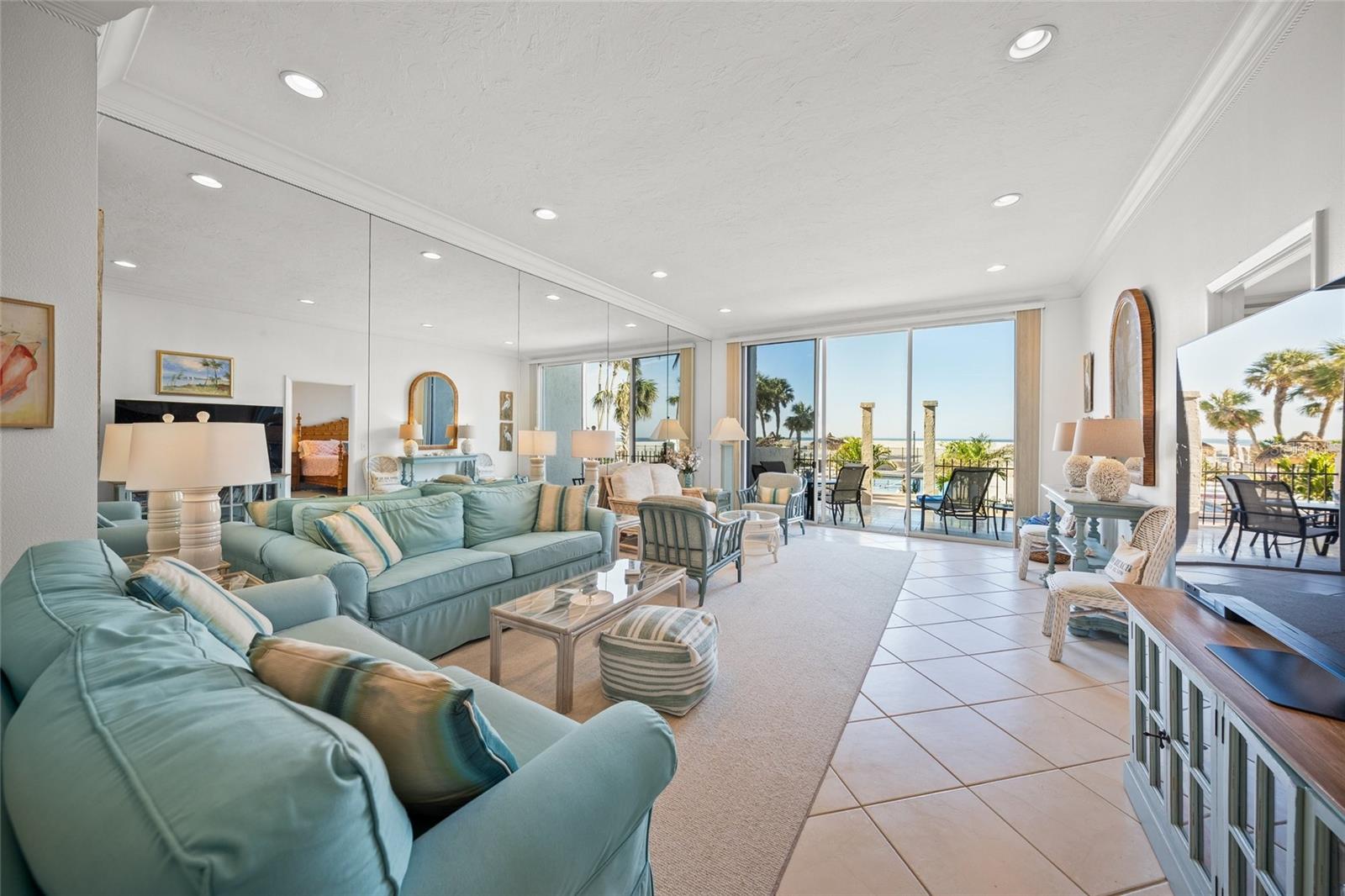 1212 BENJAMIN FRANKLIN DR #102, SARASOTA, FL, 34236