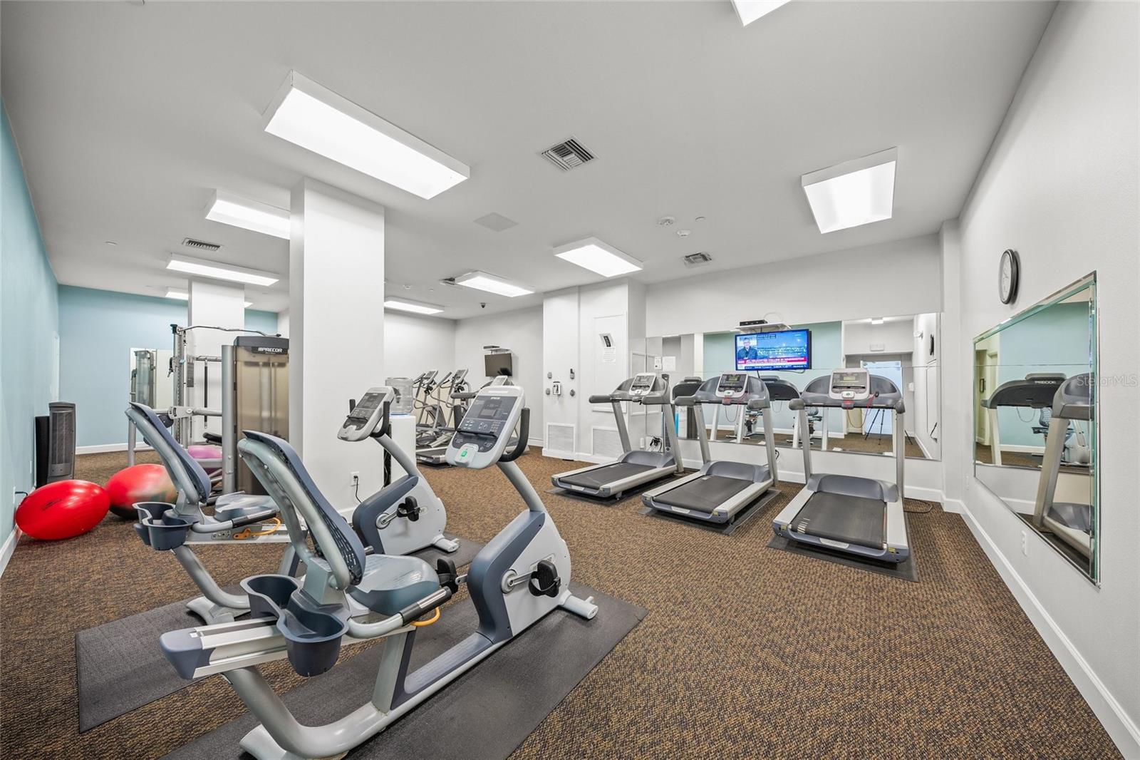1212 BENJAMIN FRANKLIN DR #102, SARASOTA, FL, 34236