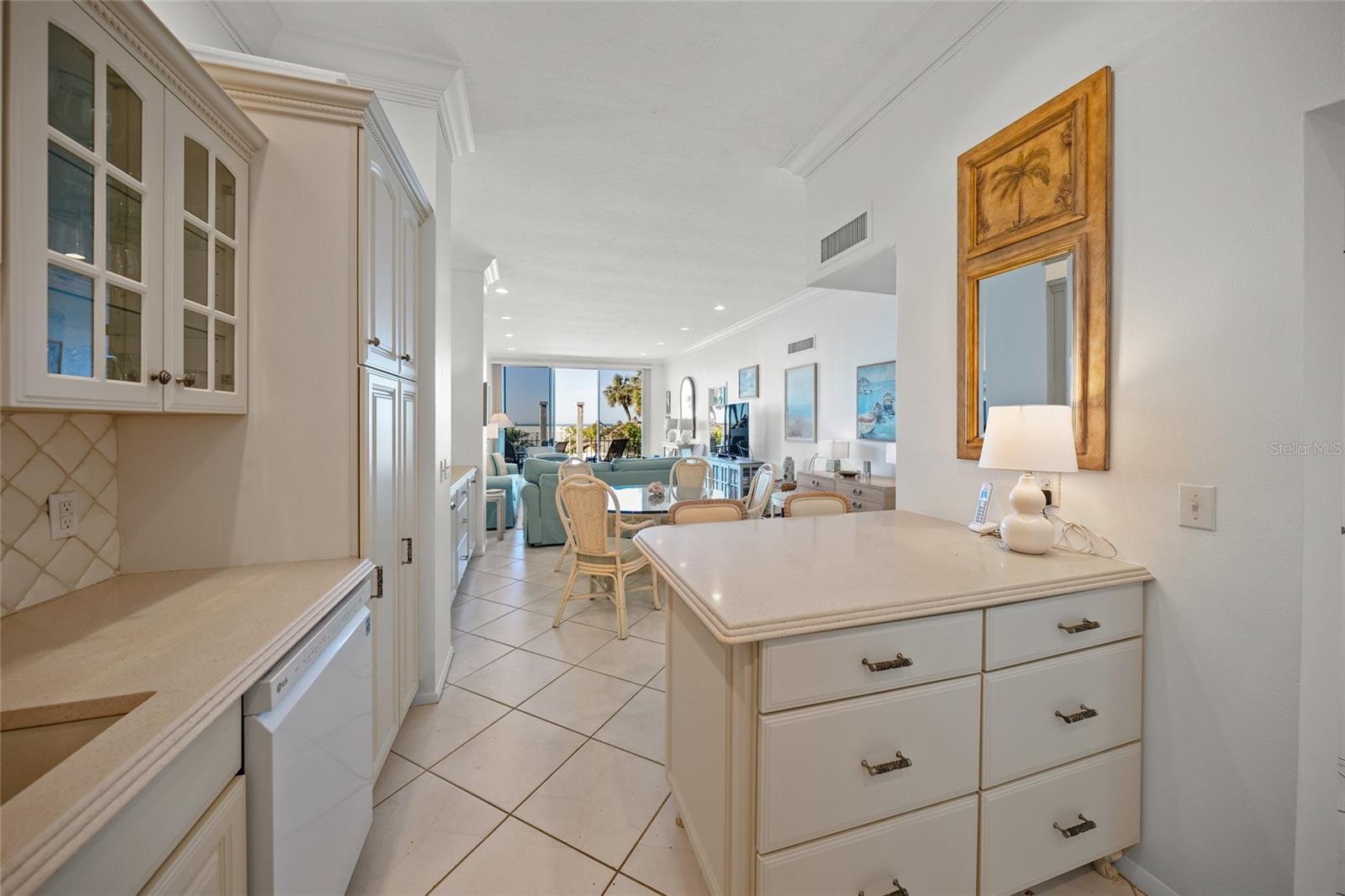 1212 BENJAMIN FRANKLIN DR #102, SARASOTA, FL, 34236