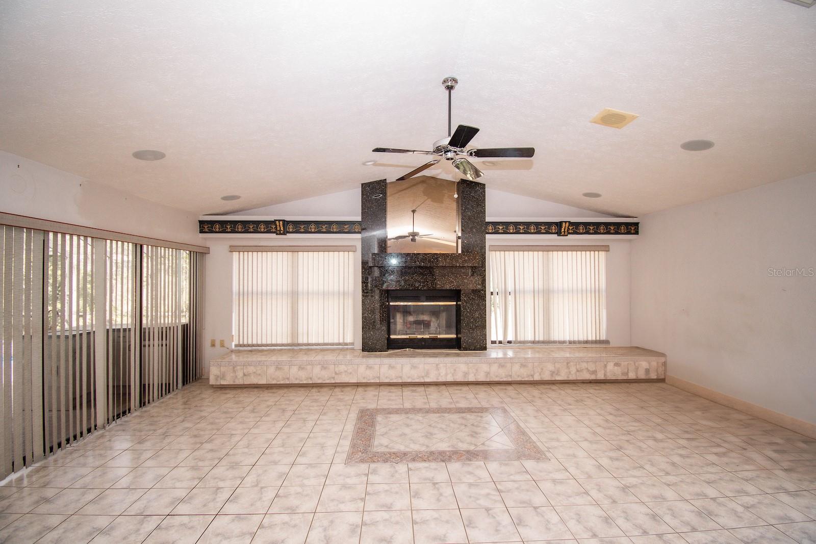 2910 PINE CLUB DR, PLANT CITY, FL, 33566