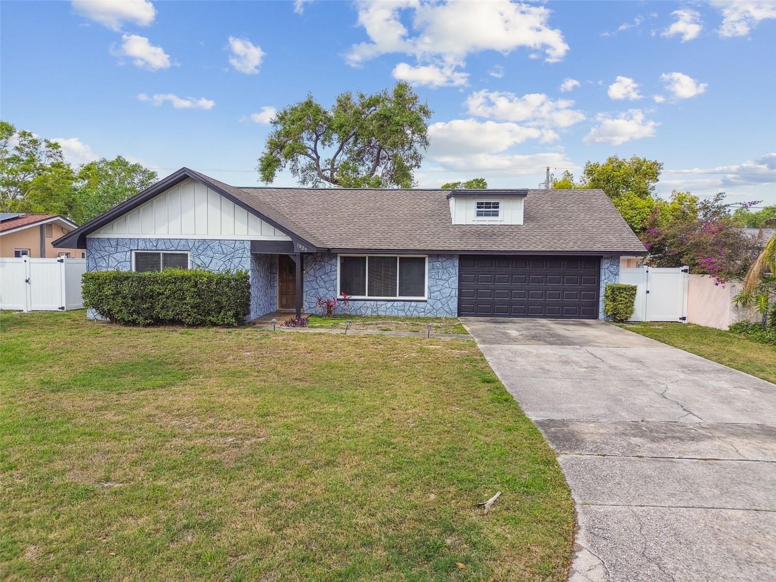 1820 GREENHILL DR, CLEARWATER, FL, 33755