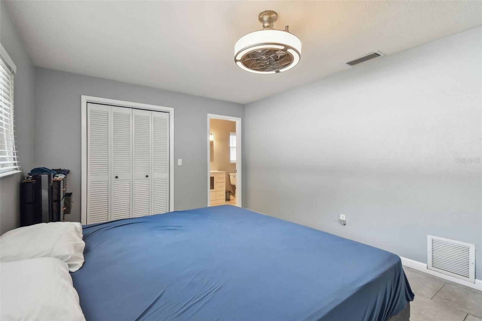 1820 GREENHILL DR, CLEARWATER, FL, 33755