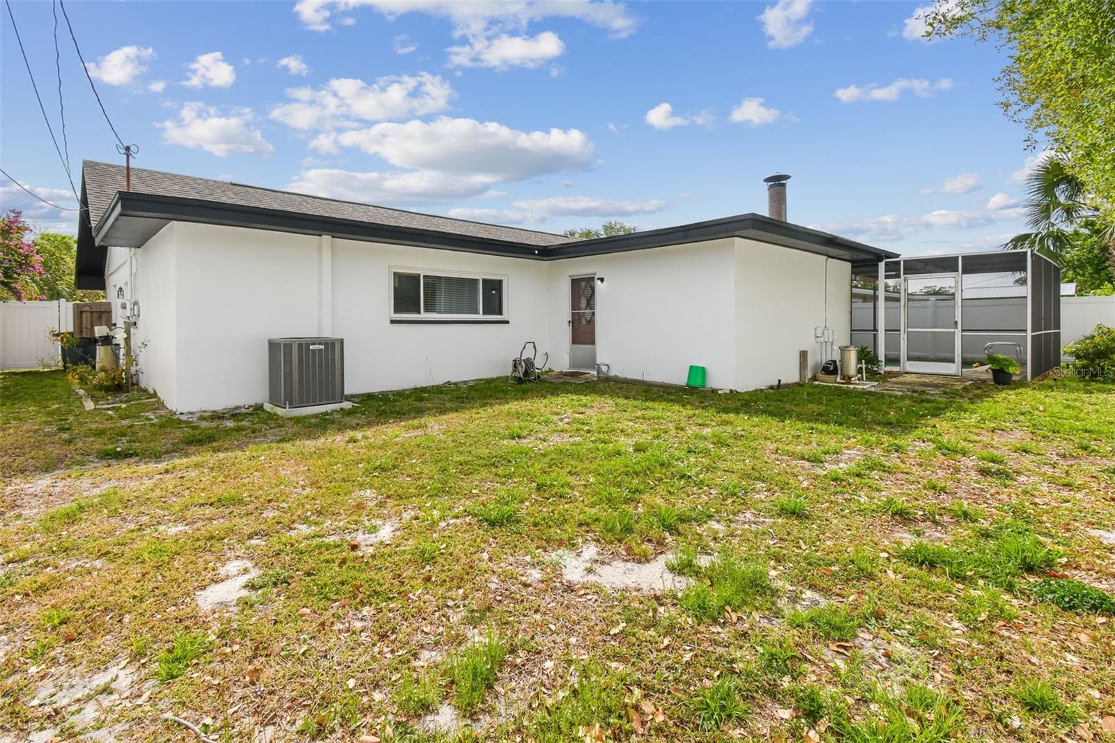 1820 GREENHILL DR, CLEARWATER, FL, 33755