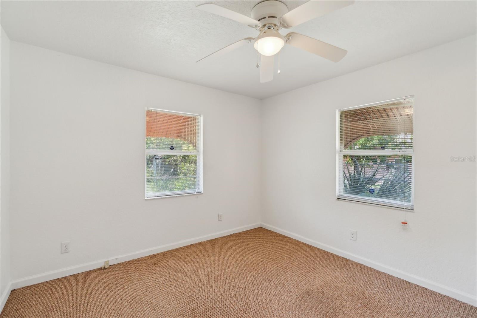 612 KENSINGTON ST, EUSTIS, FL, 32726