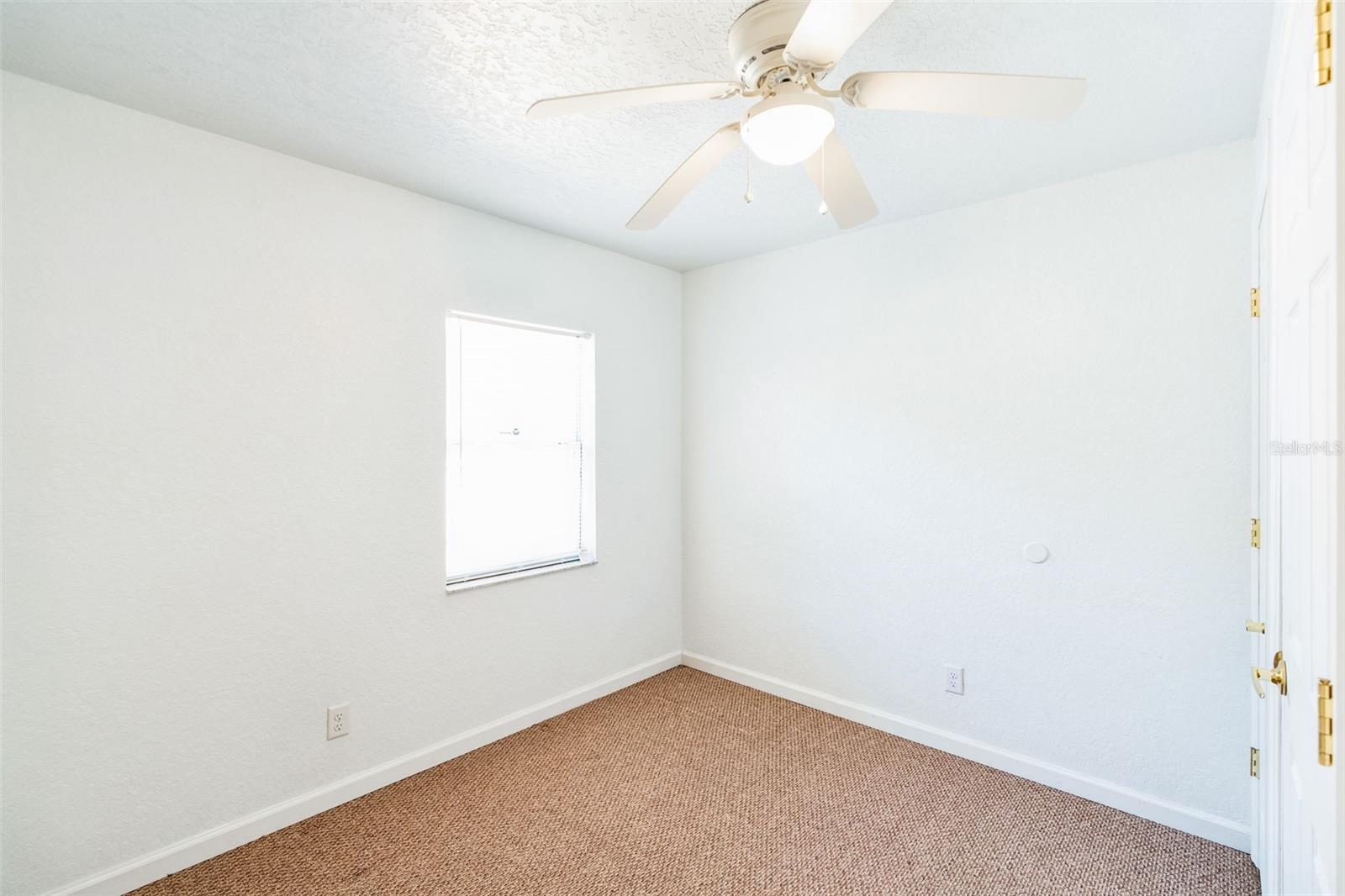 612 KENSINGTON ST, EUSTIS, FL, 32726