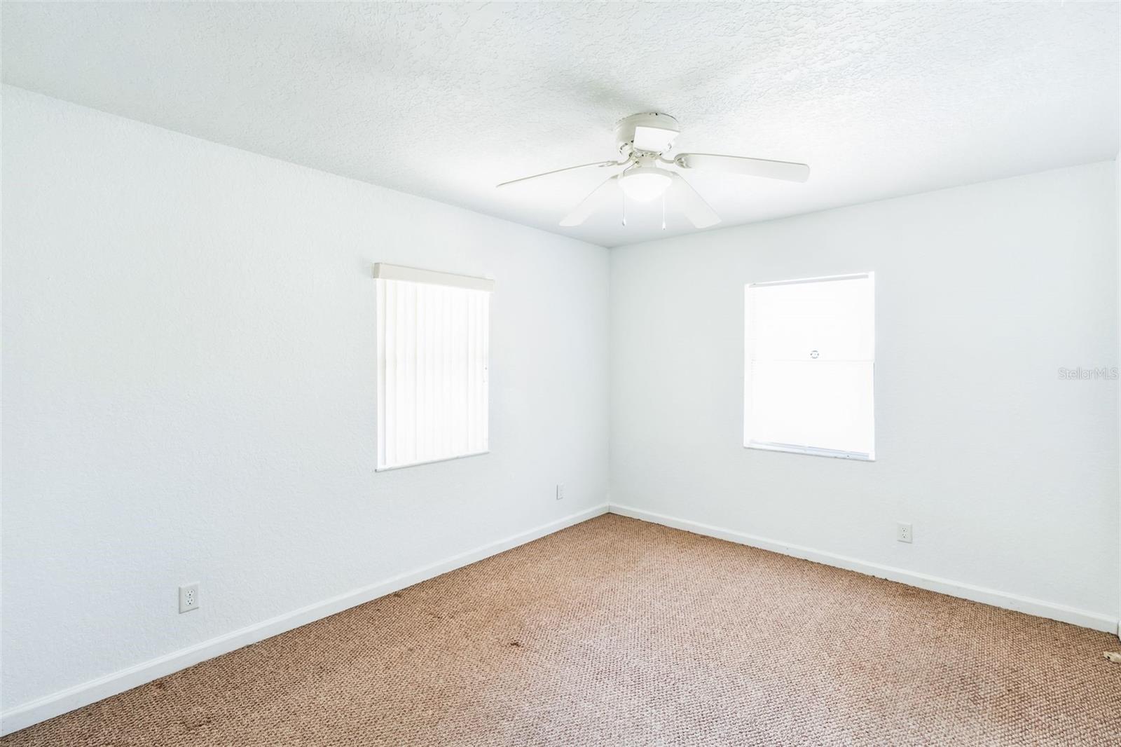 612 KENSINGTON ST, EUSTIS, FL, 32726