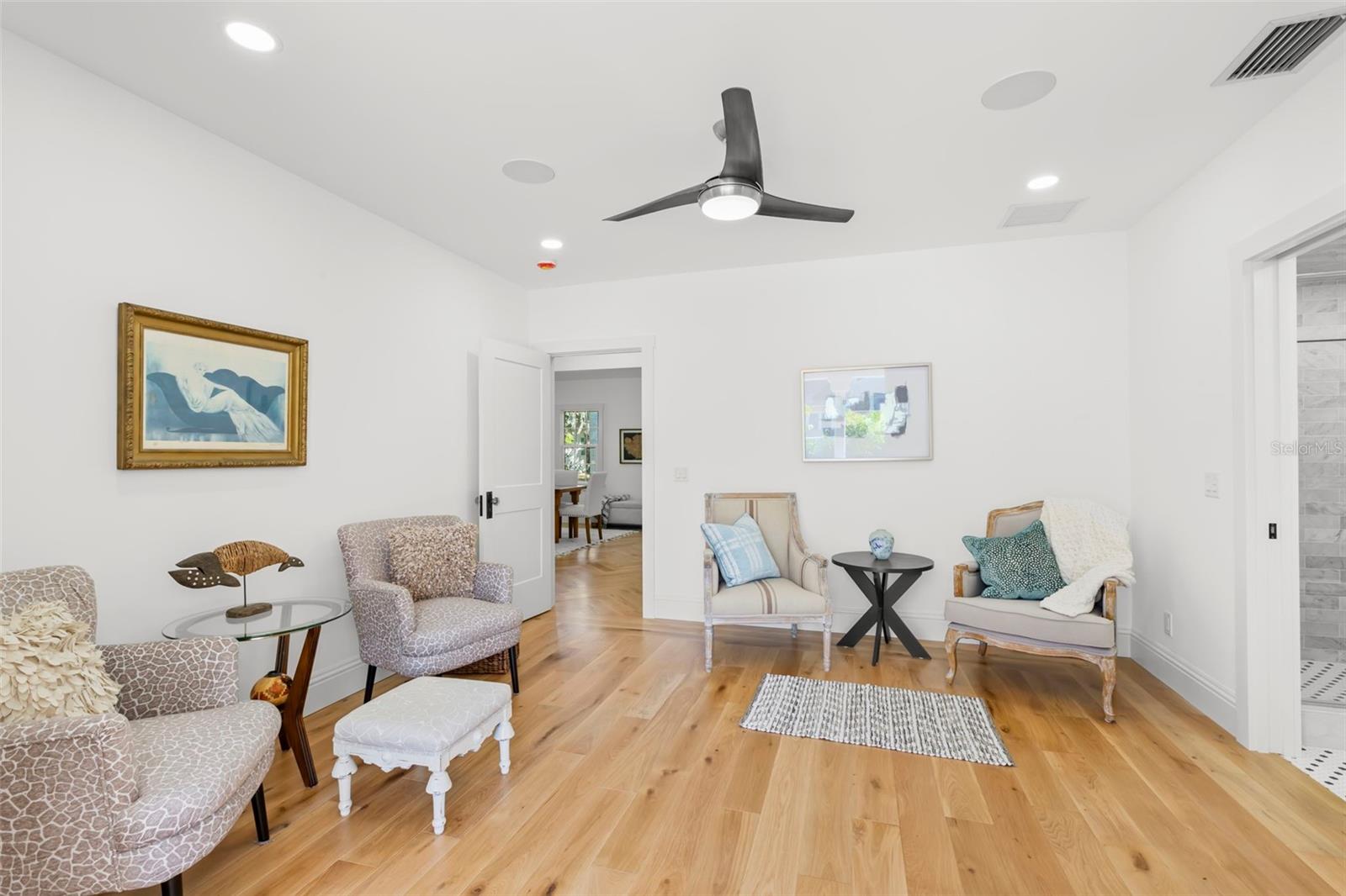 346 16TH AVE NE, ST PETERSBURG, FL, 33704