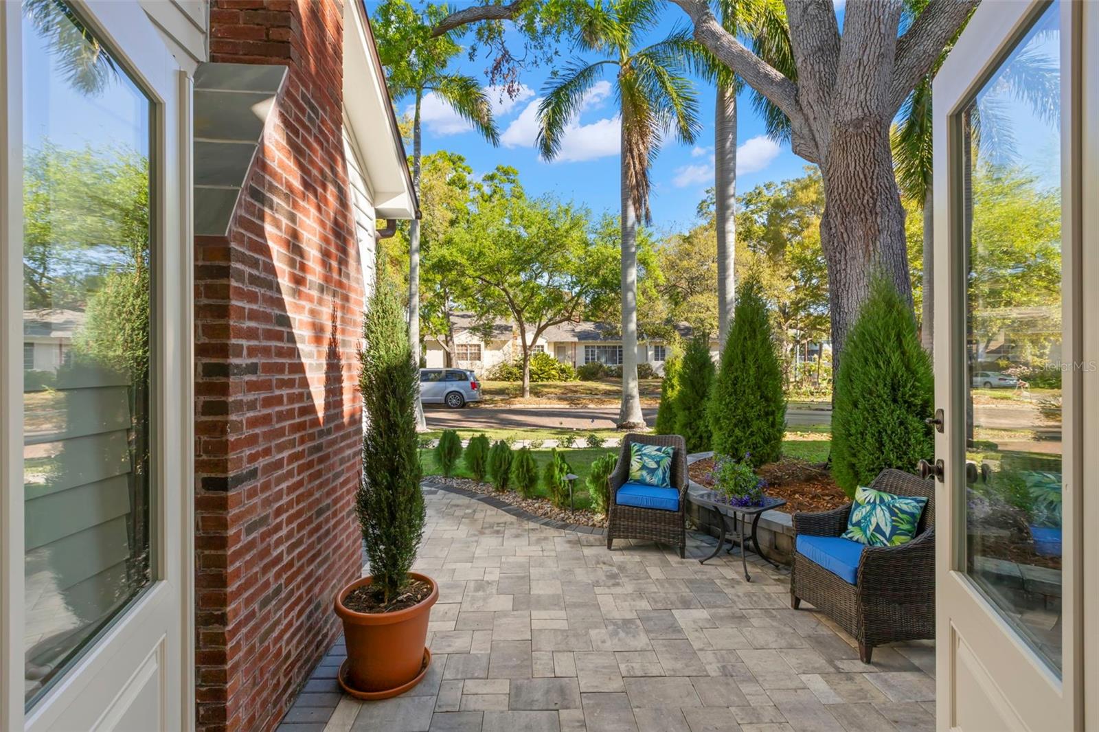 346 16TH AVE NE, ST PETERSBURG, FL, 33704