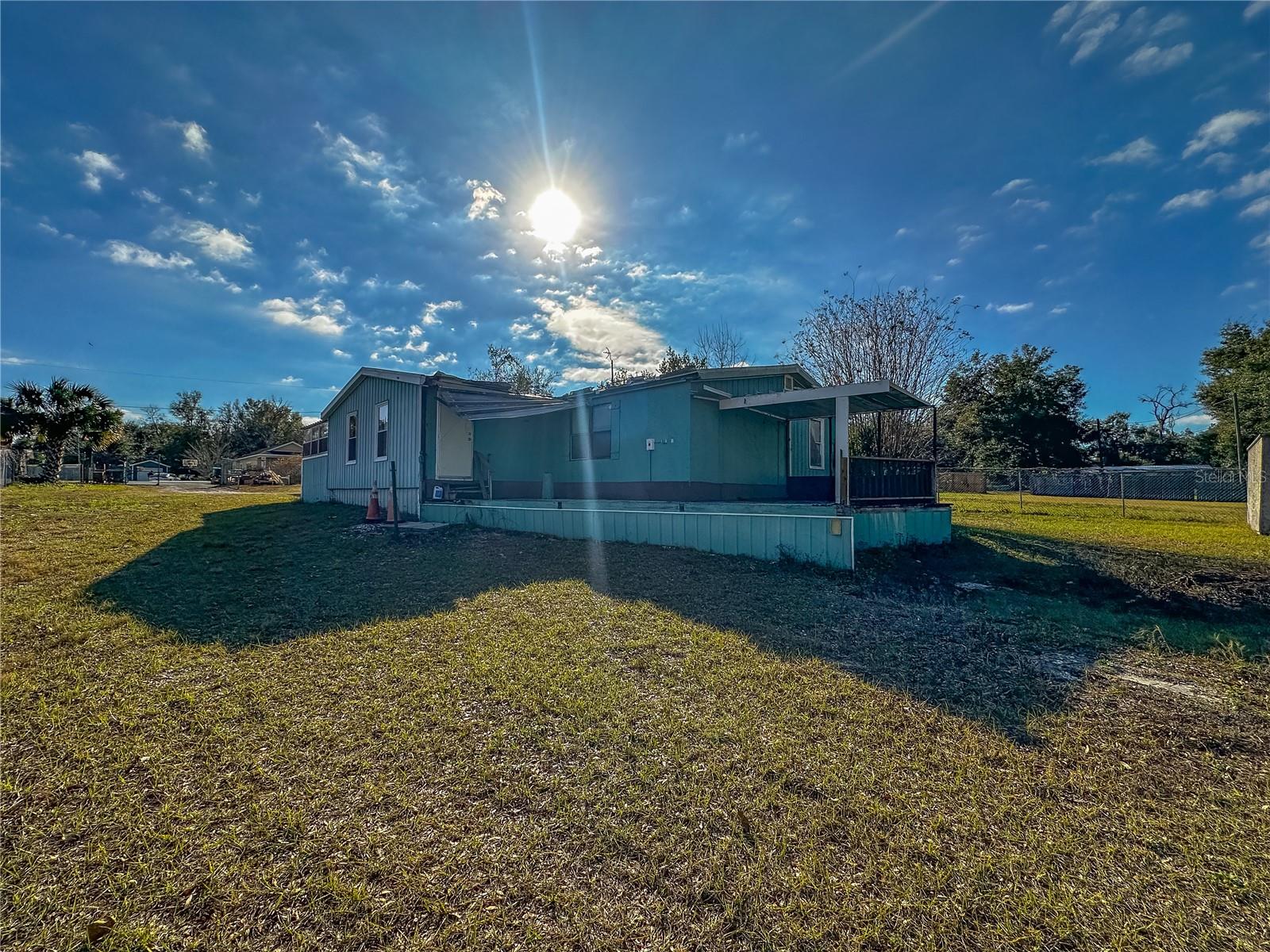 103 CAROLINE AVE, LADY LAKE, FL, 32159