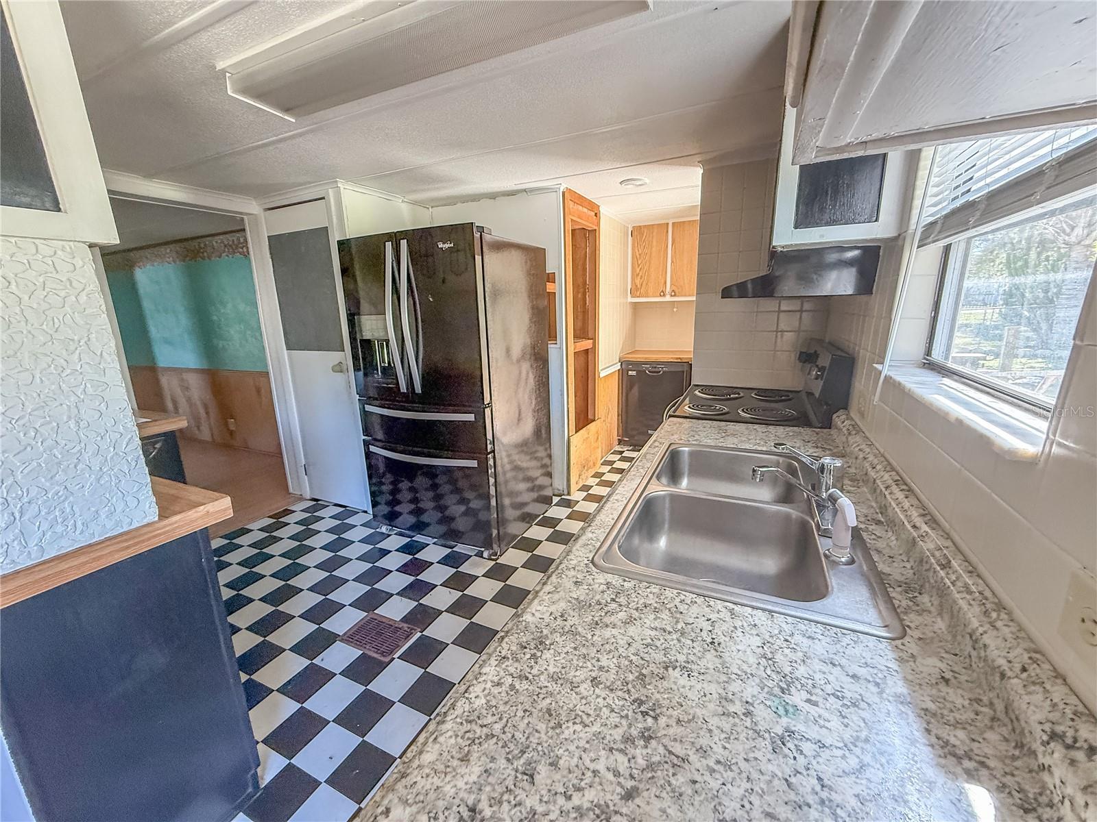 103 CAROLINE AVE, LADY LAKE, FL, 32159